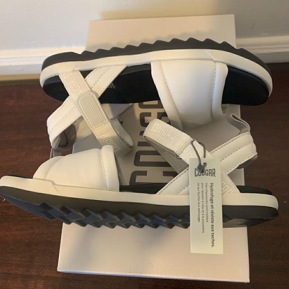Cougar Women’s white Napa leather upper/lining comfy sandal Sz 6, 7, 10, 11 NIB